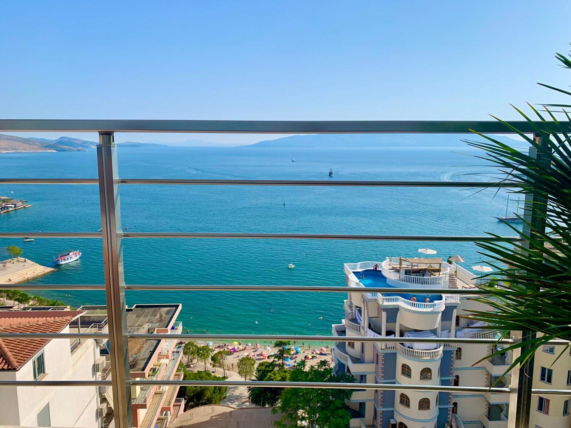 Beach&Seaview With Terrace Sarandë Buitenkant foto